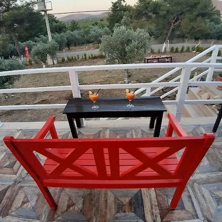 Ξενοδοχείο Baska Bir Yer Butik